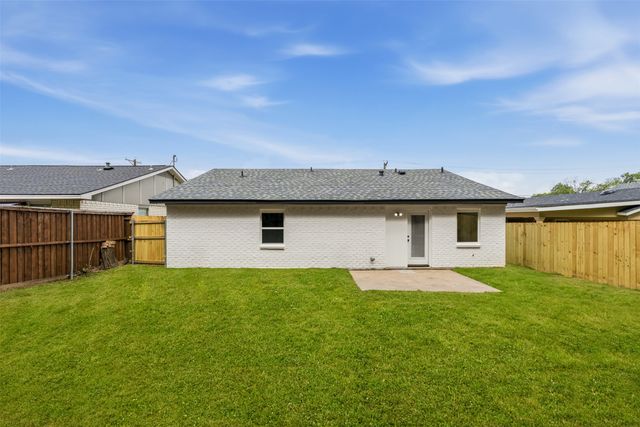 518 N M L King Jr Boulevard, Grand Prairie, TX 75050