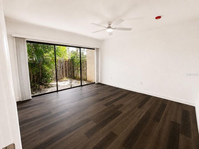 855 N VILLAGE DRIVE N 101, St Petersburg, FL 33716