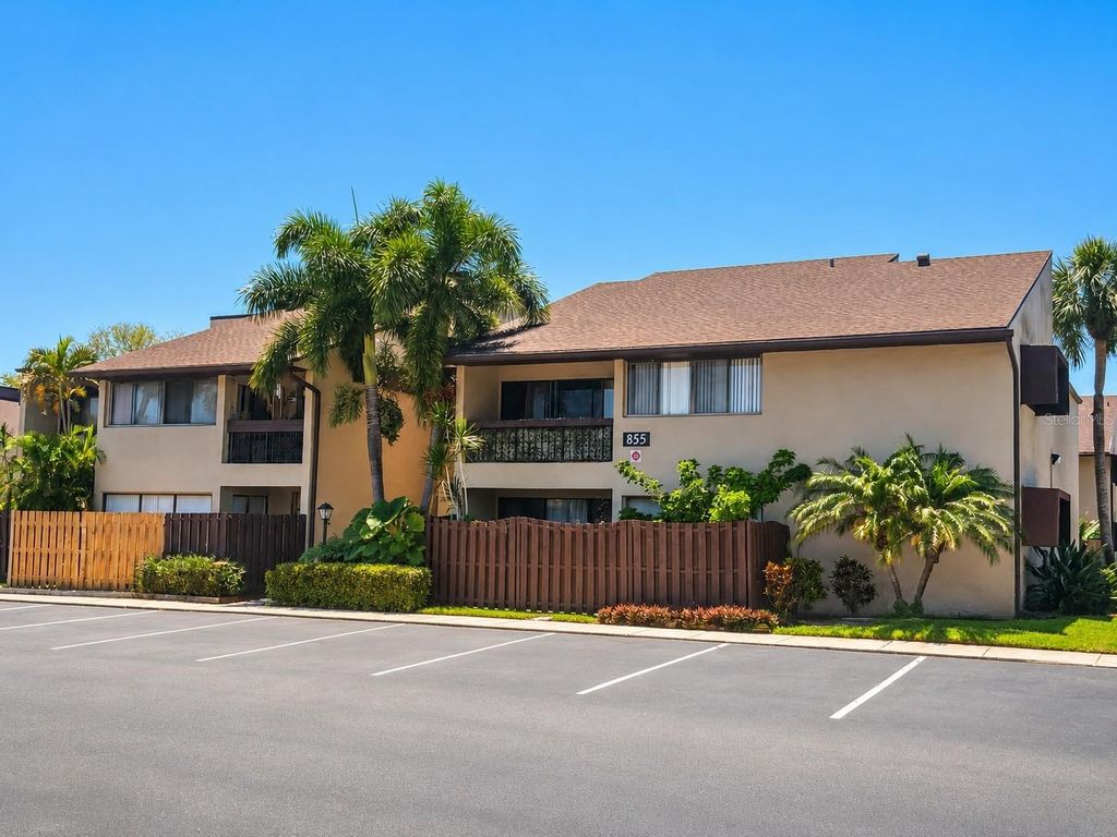 855 N VILLAGE DRIVE N 101, St Petersburg, FL 33716
