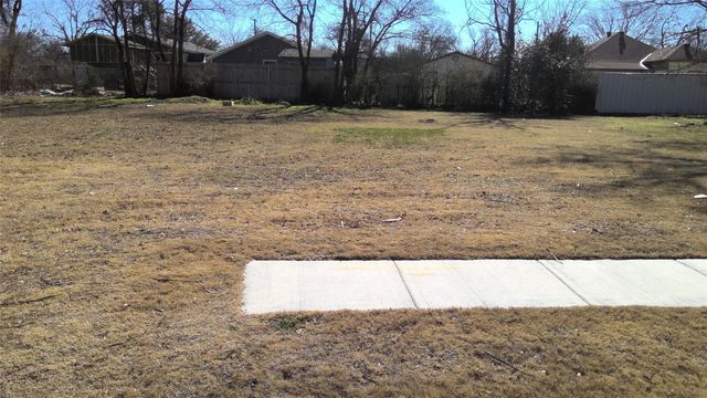 4528 Meek Street, Dallas, TX 75216