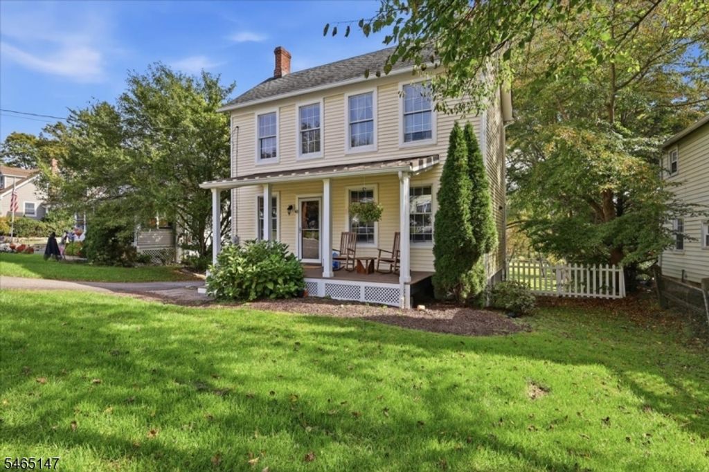28 East St, Clinton Twp., NJ 08801 — photo 2
