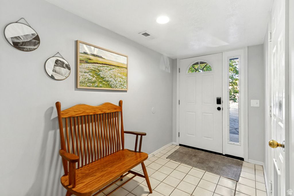 5826 S CLUB VIEW LN, South Ogden, UT 84405 — photo 4