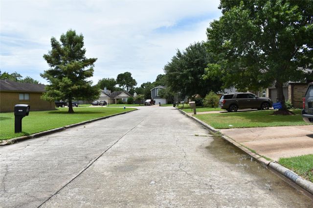 16838 Markridge Drive, Spring, TX 77379