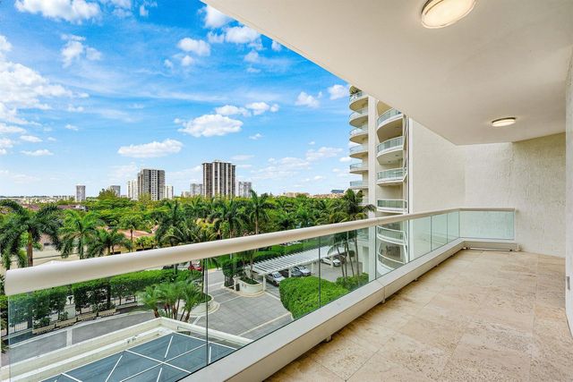 6000 Island Boulevard 604, Aventura, FL 33160