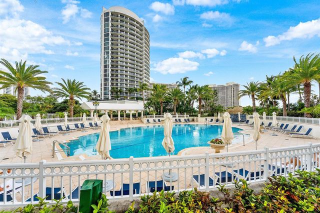 6000 Island Boulevard 604, Aventura, FL 33160