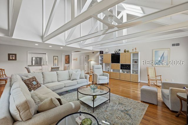 45 Queens Folly Rd Apt 779, Hilton Head Island, SC 29928