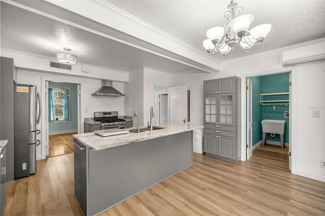 1226 SE 9TH AVENUE, Ocala, FL 34471