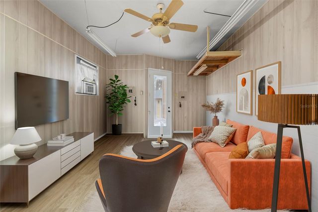 1226 SE 9TH AVENUE, Ocala, FL 34471