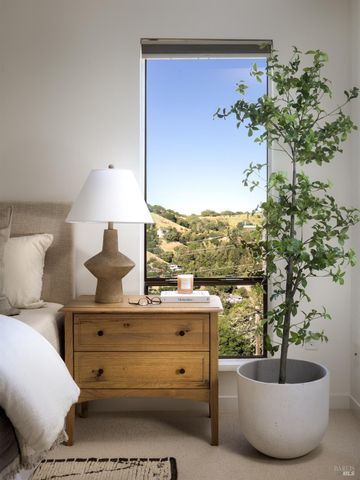 200 Stuyvesant Dr, San Anselmo, CA 94960