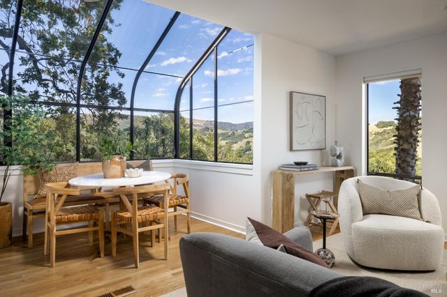 200 Stuyvesant Dr, San Anselmo, CA 94960