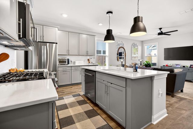 250 Rowans Creek Drive, Charleston, SC 29492