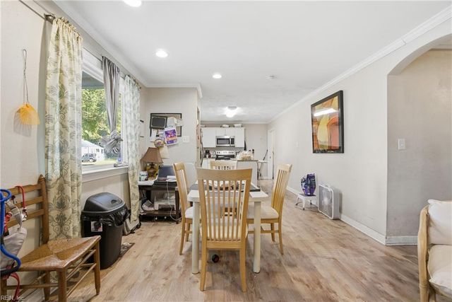 16 Stevens PL, Portsmouth, VA 23702