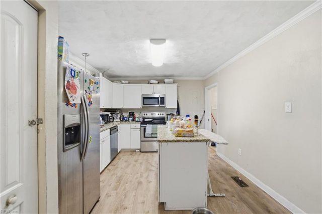 16 Stevens PL, Portsmouth, VA 23702