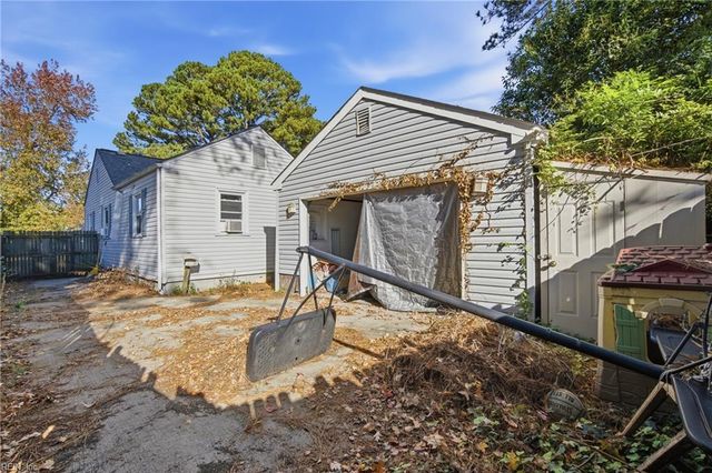 16 Stevens PL, Portsmouth, VA 23702