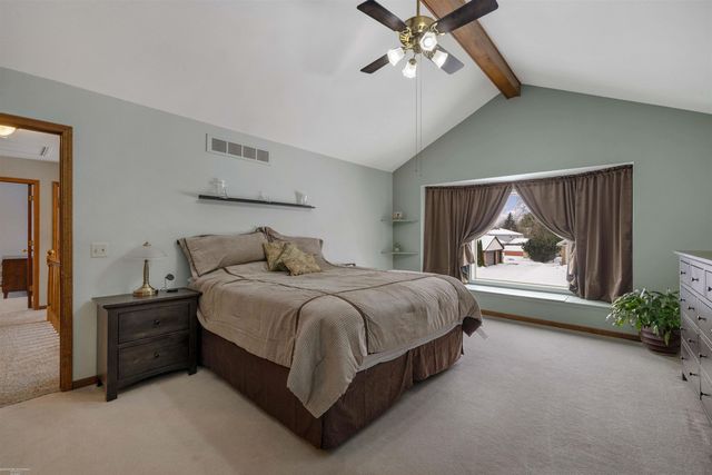 8621 Woodsman Drive, Washington, MI 48094