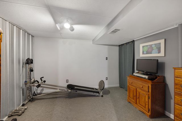 8621 Woodsman Drive, Washington, MI 48094