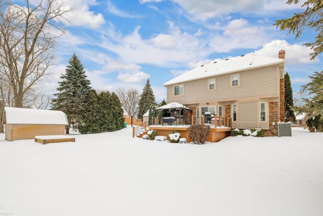 8621 Woodsman Drive, Washington, MI 48094