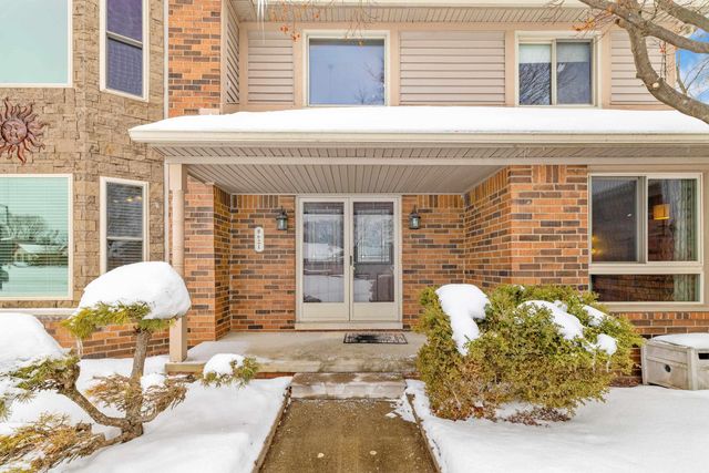 8621 Woodsman Drive, Washington, MI 48094