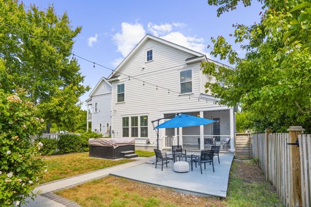 232 Summers Drive, Summerville, SC 29485