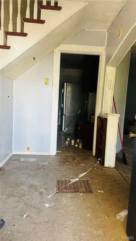 7127 Virginia Avenue, St Louis, MO 63111