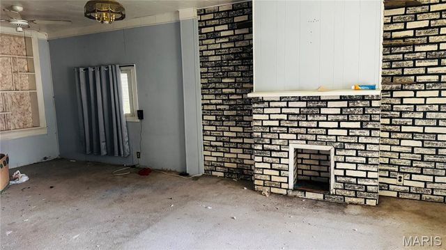 7127 Virginia Avenue, St Louis, MO 63111