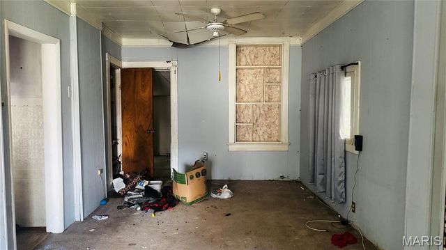 7127 Virginia Avenue, St Louis, MO 63111
