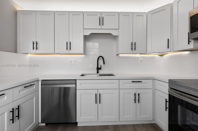 9420 Tangerine Pl 407, Davie, FL 33324