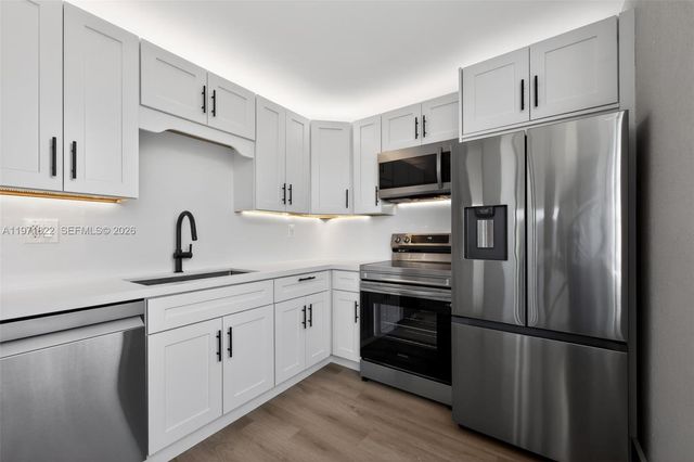 9420 Tangerine Pl 407, Davie, FL 33324