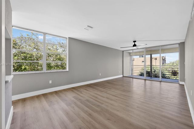 9420 Tangerine Pl 407, Davie, FL 33324