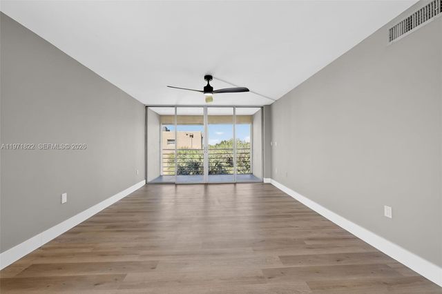 9420 Tangerine Pl 407, Davie, FL 33324