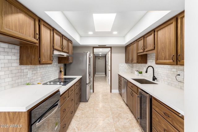 18442 N 104TH Avenue, Sun City, AZ 85373