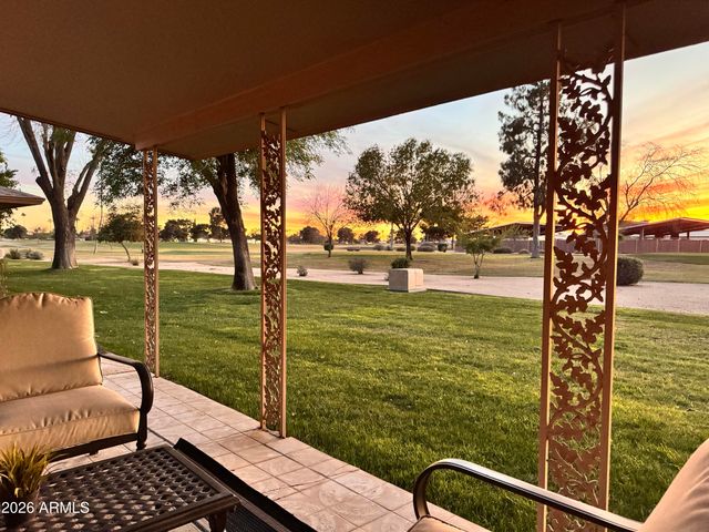 18442 N 104TH Avenue, Sun City, AZ 85373