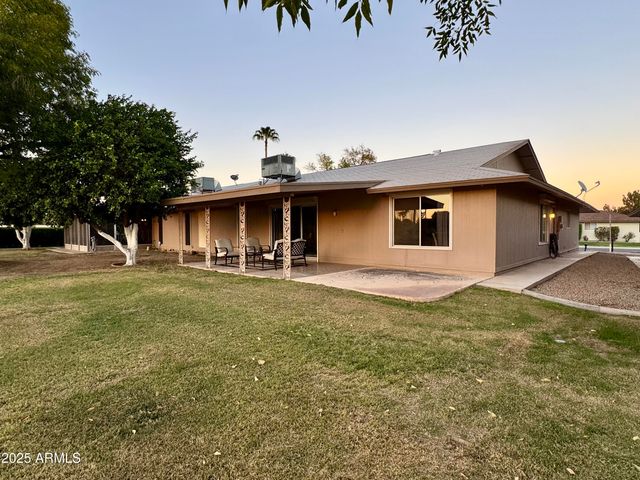 18442 N 104TH Avenue, Sun City, AZ 85373