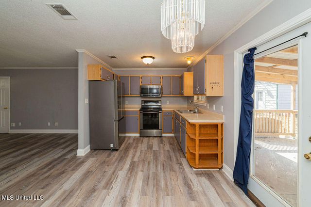 1000 Abbott Street, Picayune, MS 39466