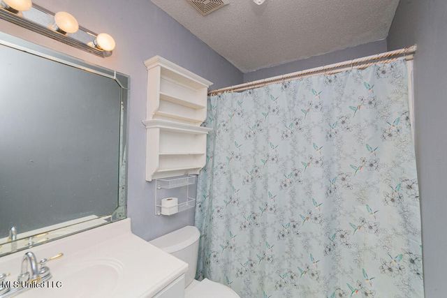 1000 Abbott Street, Picayune, MS 39466