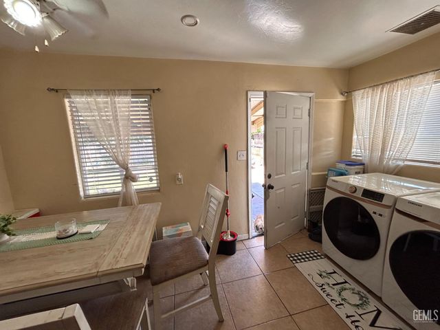 1014 30th Street, Bakersfield, CA 93301