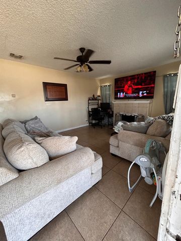 1014 30th Street, Bakersfield, CA 93301