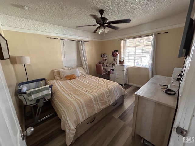 1014 30th Street, Bakersfield, CA 93301