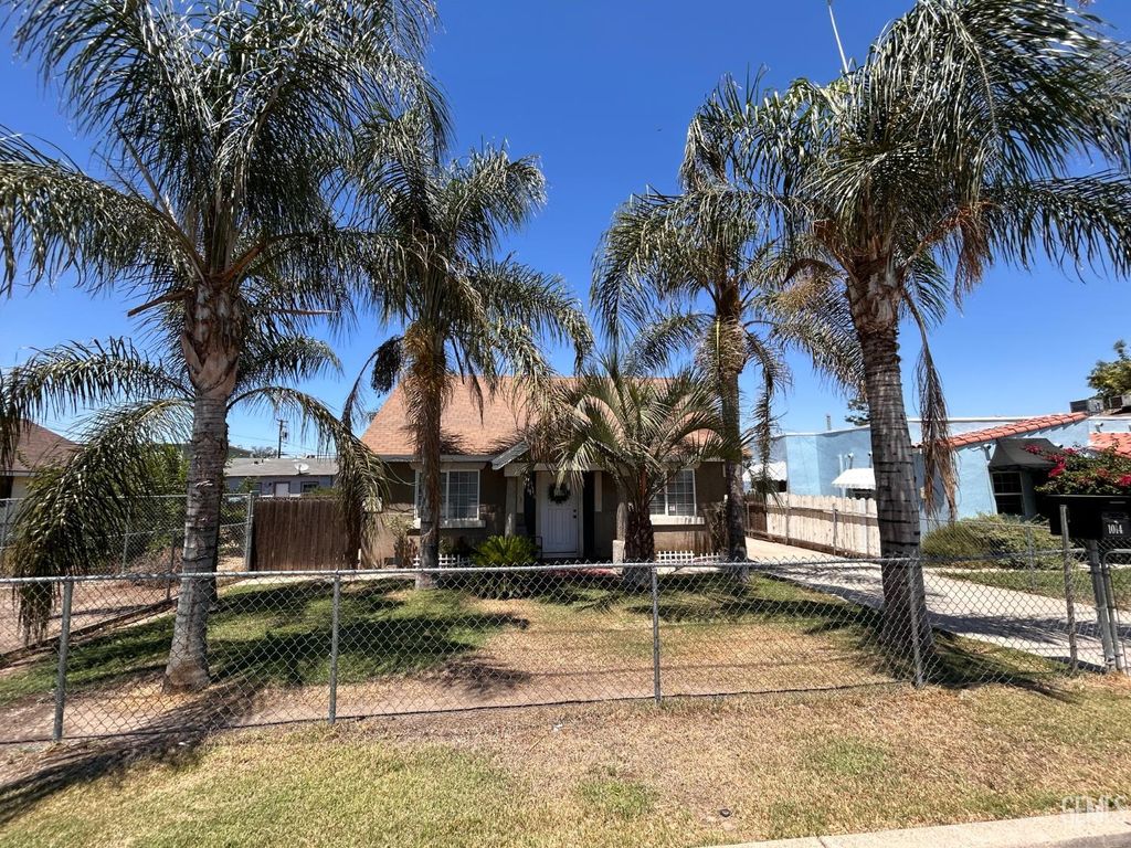 1014 30th Street, Bakersfield, CA 93301