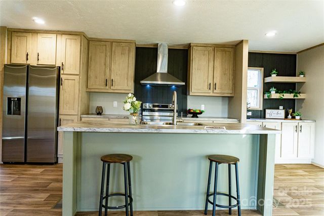 166 Eastgate Drive, Statesville, NC 28625