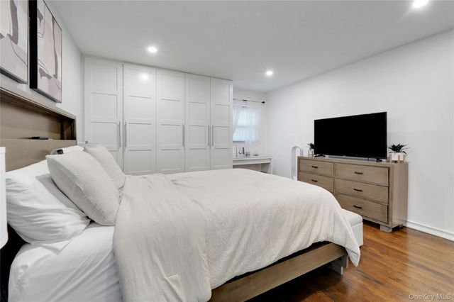 8 Jodi Lane, New City, NY 10956