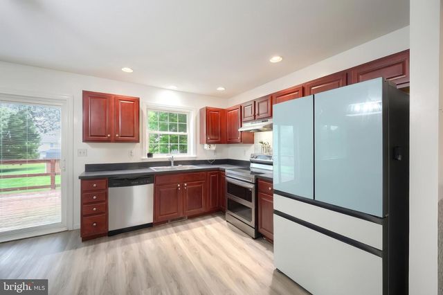 3241 WALKER AVE, Dover, PA 17315