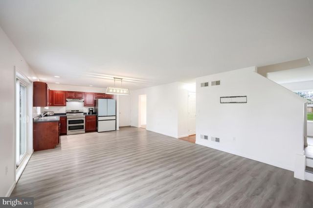 3241 WALKER AVE, Dover, PA 17315