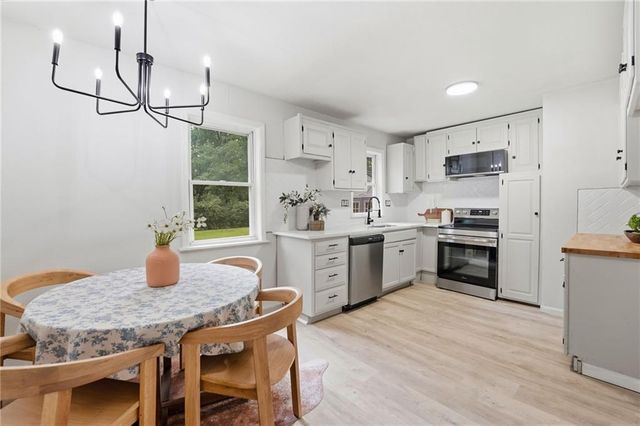 17249 S Prospect Avenue, Belton, MO 64012