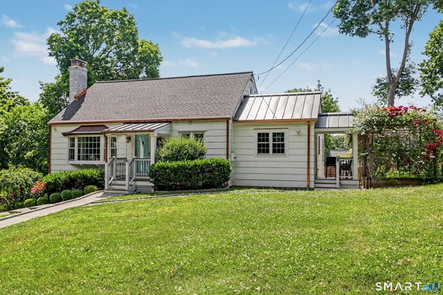 51 Grandview Road, Fairfield, CT 06825