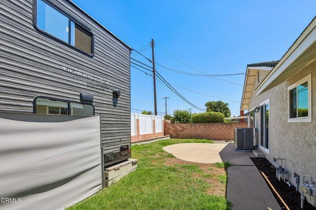2042 Dunnigan Street, Camarillo, CA 93010
