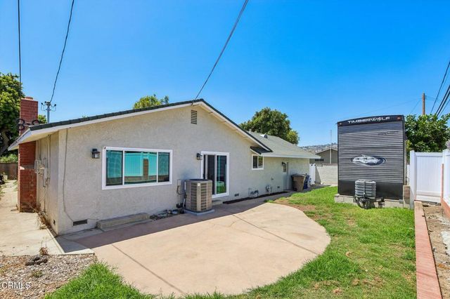 2042 Dunnigan Street, Camarillo, CA 93010