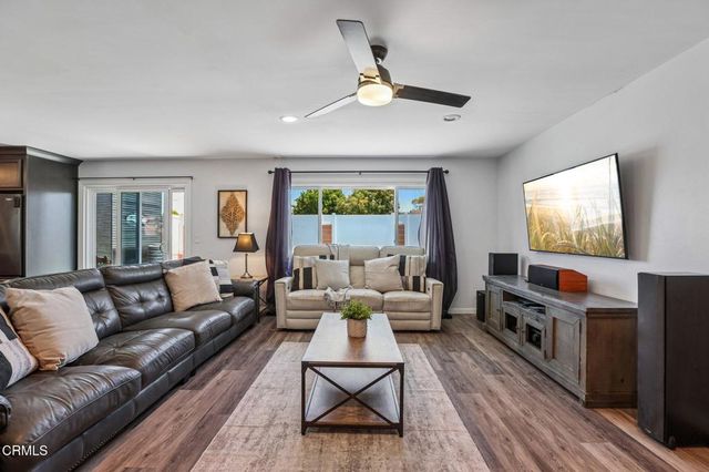 2042 Dunnigan Street, Camarillo, CA 93010