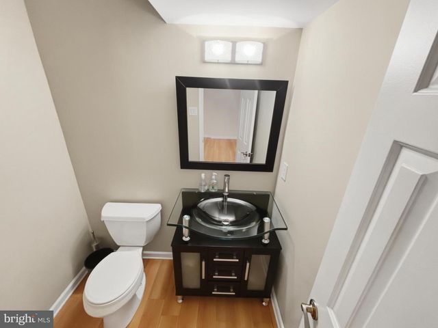 13905 DEVIAR DR, Centreville, VA 20120