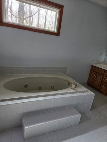 195 Bennington Drive, Stockbridge, GA 30281